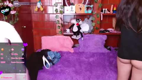 Midori 7u7 online show from 26, 9, 2025