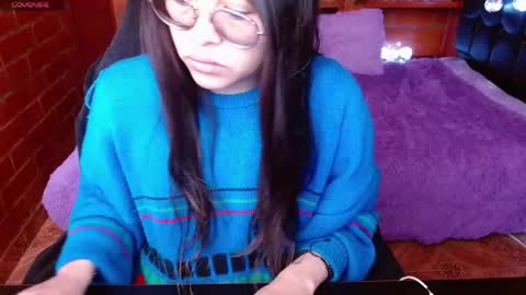 Midori 7u7 online show from 10, 5, 2026