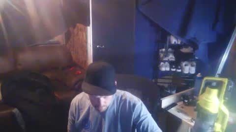 Snapshot of midtownhustler chatting on 6, 10, 2025 midtownhustler online show from 6, 10, 2025