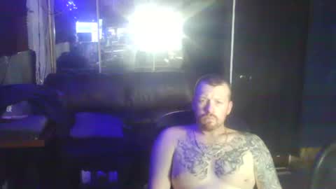 Snapshot of midtownhustler chatting on 13, 10, 2025 midtownhustler online show from 13, 10, 2025