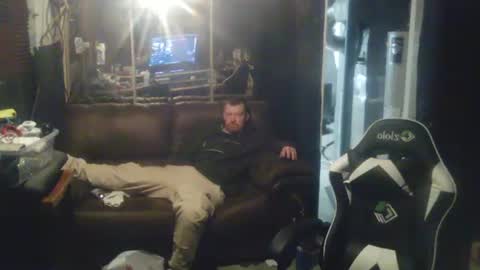 Snapshot of midtownhustler chatting on 24, 10, 2025 midtownhustler online show from 24, 10, 2025