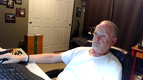 midwestdad09 online show from 5, 7, 2026
