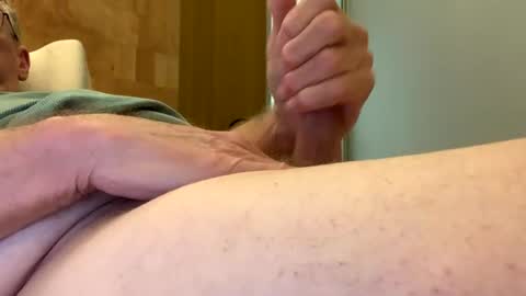 miggie001 online show from 28, 7, 2026