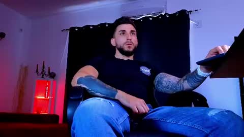 MightyAaron online show from 7, 7, 2026