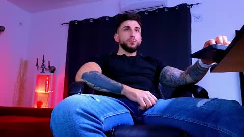 MightyAaron online show from 16, 7, 2026