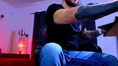 MightyAaron online show from 21, 7, 2026