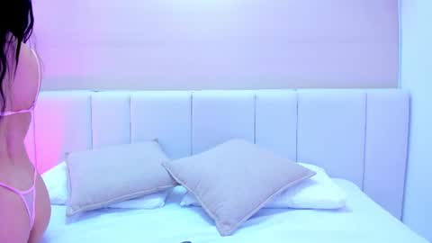 Mia online show from 27, 6, 2026