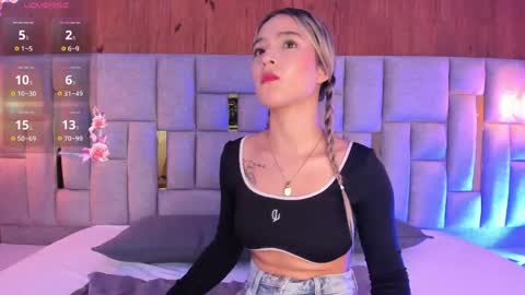 Mia  online show from 1, 5, 2026