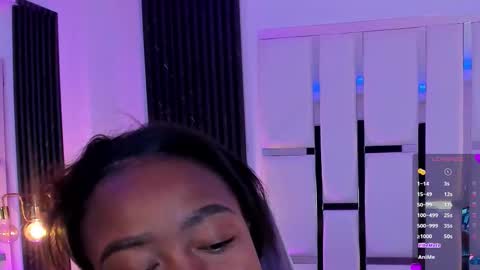 Snapshot of miia_schwarz chatting on 17, 11, 2025 Miia Schwarz online show from 17, 11, 2025