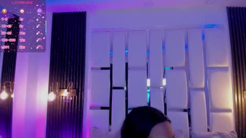 Snapshot of miia_schwarz chatting on 1, 12, 2025 Miia Schwarz online show from 1, 12, 2025