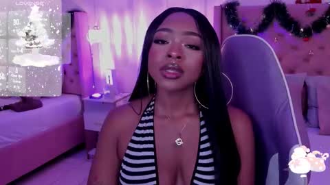 Snapshot of miia_schwarz chatting on 20, 12, 2025 Miia Schwarz online show from 20, 12, 2025