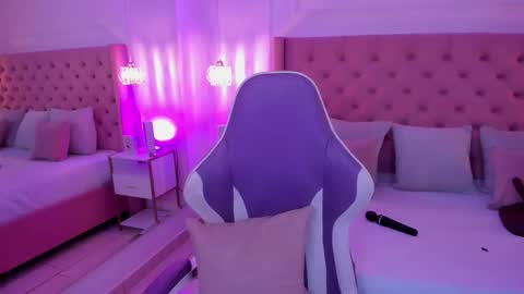 Snapshot of miia_schwarz chatting on 17, 1, 2026 Miia Schwarz online show from 17, 1, 2026