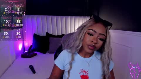 Snapshot of miia_schwarz chatting on 10, 4, 2026 Miia Schwarz online show from 10, 4, 2026