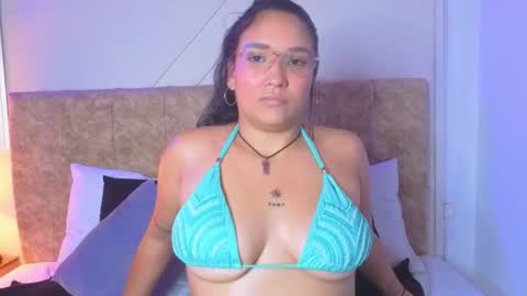 Snapshot of miia_secret_ chatting on 5, 3, 2026 miia_secret_ online show from 5, 3, 2026