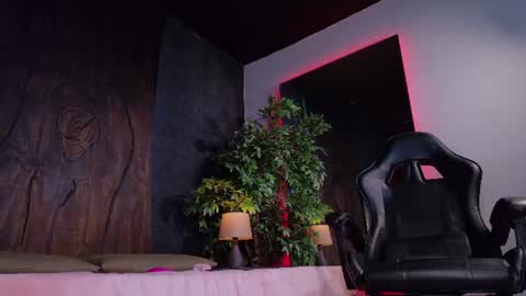 miia_sttone online show from 28, 7, 2026