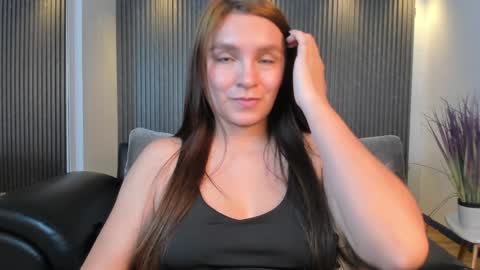 Miia 3 online show from 9, 1, 2025