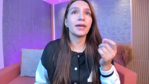 Miia 3 online show from 12, 2, 2025