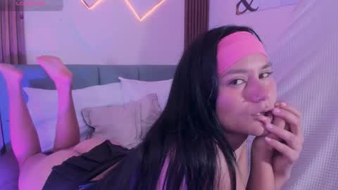 Mia  online show from 16, 3, 2026