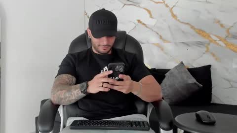 Snapshot of miike_stone1 chatting on 12, 9, 2025 Daniel online show from 12, 9, 2025