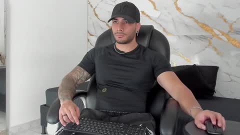 Snapshot of miike_stone1 chatting on 13, 9, 2025 Daniel online show from 13, 9, 2025