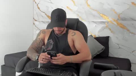 Snapshot of miike_stone1 chatting on 19, 9, 2025 Daniel online show from 19, 9, 2025