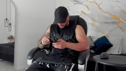 Snapshot of miike_stone1 chatting on 23, 9, 2025 Daniel online show from 23, 9, 2025