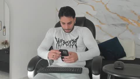 Snapshot of miike_stone1 chatting on 24, 9, 2025 Daniel online show from 24, 9, 2025