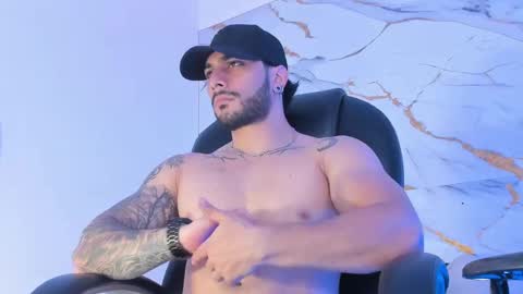 Snapshot of miike_stone1 chatting on 29, 9, 2025 Daniel online show from 29, 9, 2025