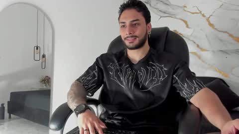 Snapshot of miike_stone1 chatting on 1, 10, 2025 Daniel online show from 1, 10, 2025