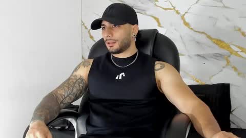 Snapshot of miike_stone1 chatting on 14, 10, 2025 Daniel online show from 14, 10, 2025