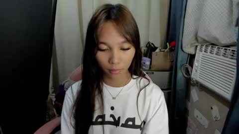 Snapshot of mika_cora chatting on 2, 3, 2026 MIKA online show from 2, 3, 2026