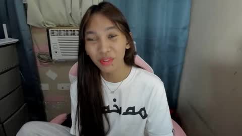 Snapshot of mika_cora chatting on 9, 3, 2026 MIKA online show from 9, 3, 2026