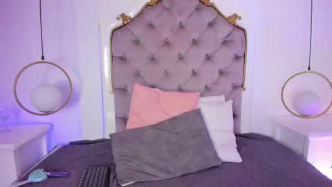 mika doll online show from 5, 5, 2026