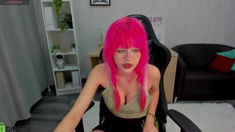 Snapshot of mika_vatashi chatting on 3, 3, 2026 Mika online show from 3, 3, 2026