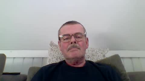 mikael42 online show from 14, 2, 2026