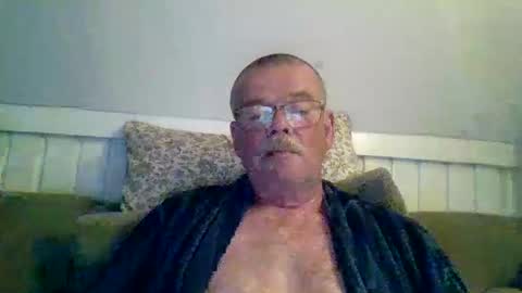 mikael42 online show from 10, 5, 2026