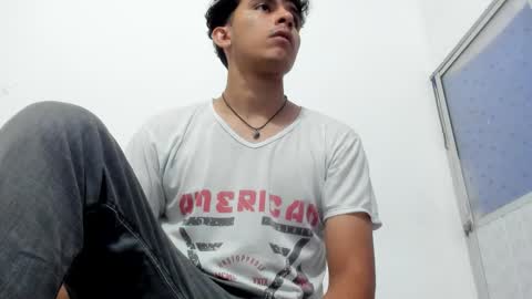 Snapshot of mikael_stor chatting on 1, 10, 2025 mikael_stor online show from 1, 10, 2025