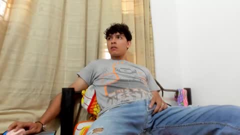 Snapshot of mikael_stor chatting on 29, 10, 2025 mikael_stor online show from 29, 10, 2025