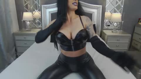 Mikaela online show from 28, 3, 2026