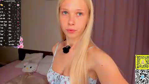 Snapshot of mikaelataron chatting on 5, 8, 2026 Angel girl online show from 5, 8, 2026