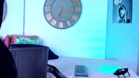 Mike 0233 online show from 6, 12, 2024