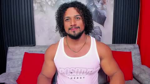 Snapshot of mike_estevess chatting on 4, 7, 2026 online show from 4, 7, 2026