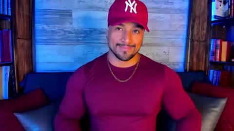 Snapshot of mike_estevess chatting on 25, 7, 2026 online show from 25, 7, 2026