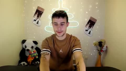 Snapshot of mike_severi chatting on 12, 12, 2024 Mike online show from 12, 12, 2024