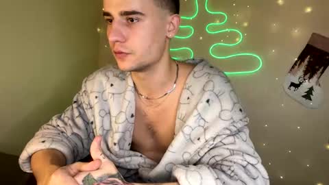 Snapshot of mike_severi chatting on 21, 12, 2024 Mike online show from 21, 12, 2024