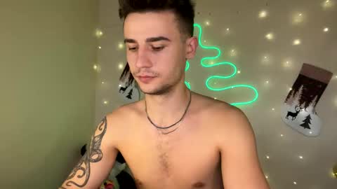 Snapshot of mike_severi chatting on 25, 12, 2024 Mike online show from 25, 12, 2024