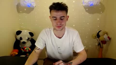 Snapshot of mike_severi chatting on 4, 2, 2025 Mike online show from 4, 2, 2025