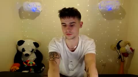 Snapshot of mike_severi chatting on 4, 2, 2025 Mike online show from 4, 2, 2025