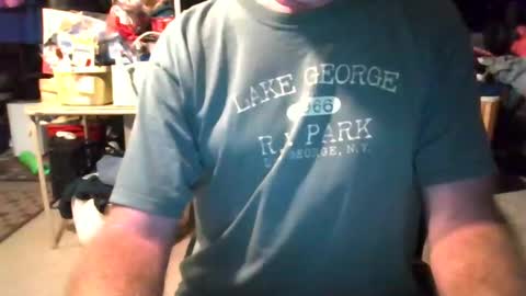 Snapshot of mikeb3200 chatting on 28, 9, 2025 mikeb3200 online show from 28, 9, 2025