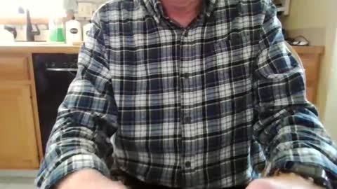 Snapshot of mikeb3200 chatting on 11, 11, 2025 mikeb3200 online show from 11, 11, 2025